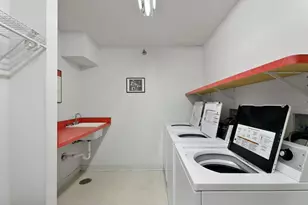 66 9th St E, Saint Paul, MN 55101 - Photo 35