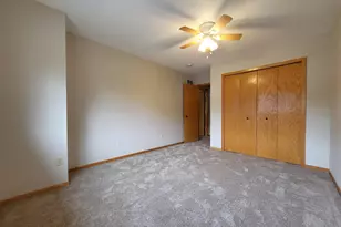 1850 Donegal Dr, Woodbury, MN 55125 - Photo 17