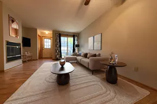 1850 Donegal Dr, Woodbury, MN 55125 - Photo 3