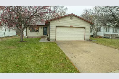 1318 6th Street SW, Willmar, MN 56201 - Photo 1