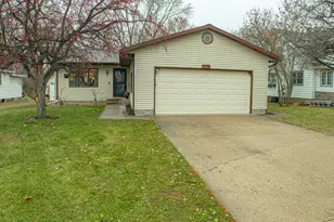 1318 6th St SW, Willmar, MN 56201 - Photo 1