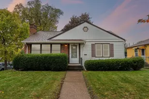 944 California Ave W, Saint Paul, MN 55117 - Photo 1