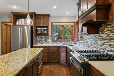 16680 N Manor Road, Eden Prairie, MN 55346 - Photo 17