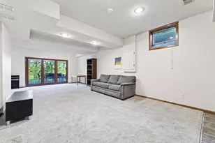 16680 N Manor Rd, Eden Prairie, MN 55346 - Photo 43