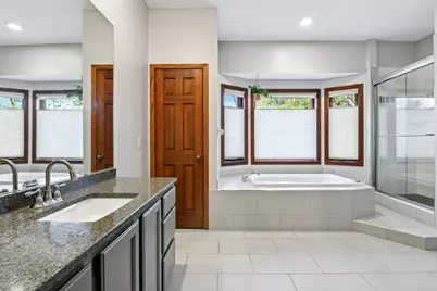 16680 N Manor Road, Eden Prairie, MN 55346 - Photo 33