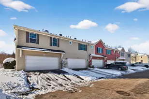 7769 Madelyn Creek Dr, Victoria, MN 55386 - Photo 41