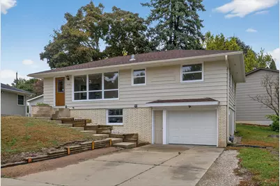 2106 8th Avenue NE, Rochester, MN 55906 - Photo 3