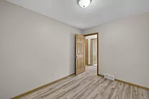 2106 8th Ave NE, Rochester, MN 55906 - Photo 23