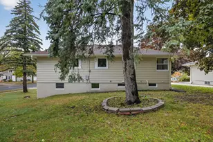 2106 8th Ave NE, Rochester, MN 55906 - Photo 5