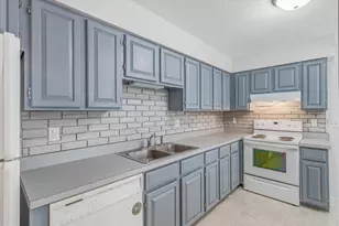 907 Monterey Dr, Shoreview, MN 55126 - Photo 11