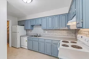 907 Monterey Dr, Shoreview, MN 55126 - Photo 9