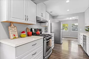 681 Glencoe St NE, Fridley, MN 55432 - Photo 9