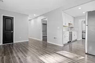 681 Glencoe St NE, Fridley, MN 55432 - Photo 7