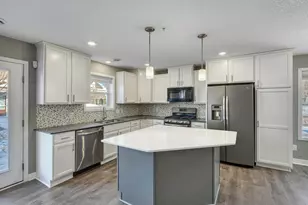 10269 Chesshire Ln N, Maple Grove, MN 55369 - Photo 5