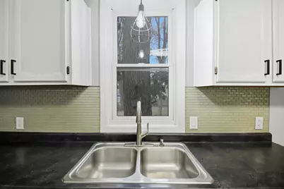 904 14th Avenue NE, Austin, MN 55912 - Photo 9