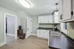 904 14th Ave NE, Austin, MN 55912 - Photo 7