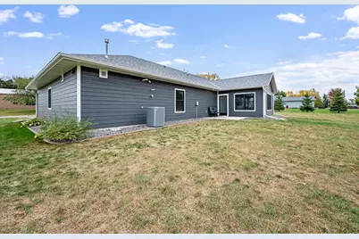 305 Harrison Street, Welcome, MN 56181 - Photo 7