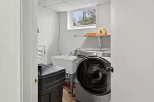 11300 Friar Ln, Hopkins, MN 55305 - Photo 21