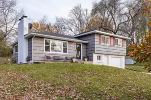 11300 Friar Ln, Hopkins, MN 55305 - Photo 29