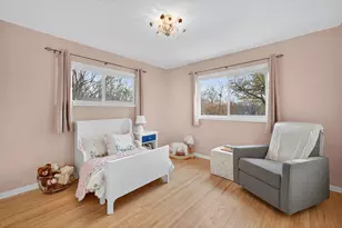 11300 Friar Ln, Hopkins, MN 55305 - Photo 15