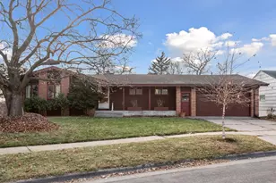 1581 Wheelock Ridge Rd, Saint Paul, MN 55130 - Photo 1