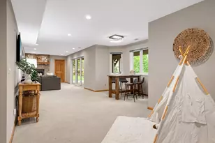 15395 Highland Bluff, Minnetonka, MN 55345 - Photo 29