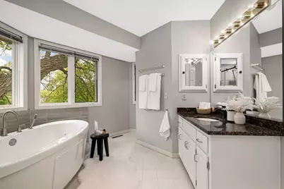 15395 Highland Bluff, Minnetonka, MN 55345 - Photo 23