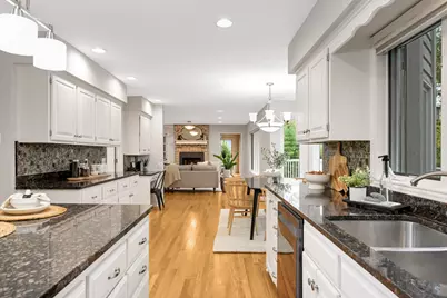 15395 Highland Bluff, Minnetonka, MN 55345 - Photo 9