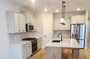 8018 Walnut Ln, Corcoran, MN 55340 - Photo 5