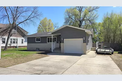 424 E 2nd Street, Litchfield, MN 55355 - Photo 1