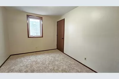 424 E 2nd Street, Litchfield, MN 55355 - Photo 21