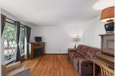 7599 Iverson Avenue S, Cottage Grove, MN 55016 - Photo 5