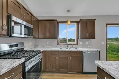 1804 Oak Pond Drive NW, Sauk Rapids, MN 56379 - Photo 3