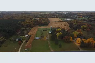 1297 Evergreen Drive, Kinnickinnic Township, WI 54022 - Photo 5