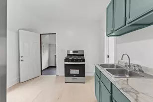 811 Queen Ave N, Minneapolis, MN 55411 - Photo 27