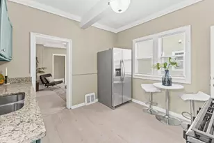 811 Queen Ave N, Minneapolis, MN 55411 - Photo 15