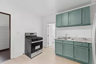 811 Queen Avenue N, Minneapolis, MN 55411 - Photo 29