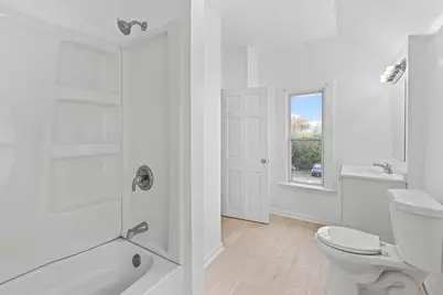 811 Queen Avenue N, Minneapolis, MN 55411 - Photo 31