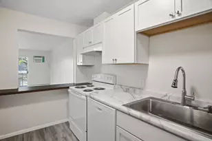 10211 Cedar Lake Rd, Minnetonka, MN 55305 - Photo 5