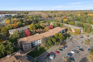 10211 Cedar Lake Rd, Minnetonka, MN 55305 - Photo 17