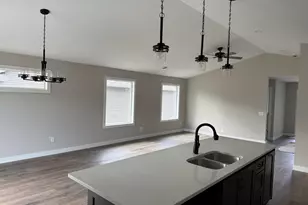 7255 Hawthorne Ct, North Branch, MN 55056 - Photo 11