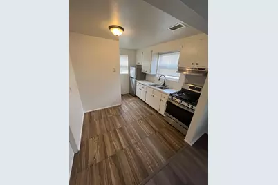 1107 57th Avenue N, Brooklyn Center, MN 55430 - Photo 7