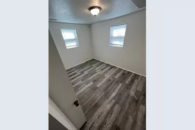 1107 57th Avenue N, Brooklyn Center, MN 55430 - Photo 11