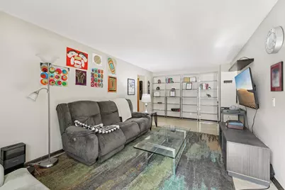 930 Westbrooke Way #4, Hopkins, MN 55343 - Photo 9