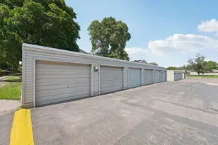 930 Westbrooke Way, Hopkins, MN 55343 - Photo 17