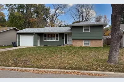 406 Kathryn Avenue, Marshall, MN 56258 - Photo 1