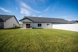 714 Main St N, Sauk Centre Township, MN 56378 - Photo 5