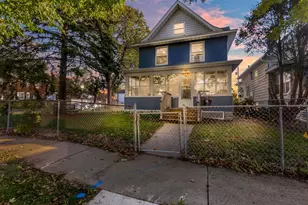 354 Edmund Ave, Saint Paul, MN 55103 - Photo 1