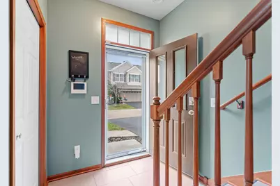 1952 Commonwealth Boulevard #4, Chanhassen, MN 55317 - Photo 5