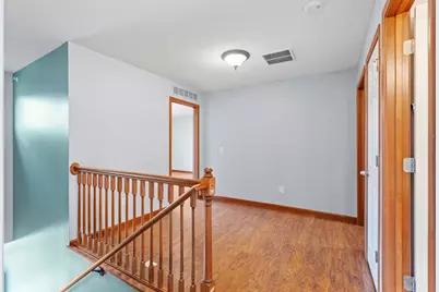 1952 Commonwealth Boulevard #4, Chanhassen, MN 55317 - Photo 19